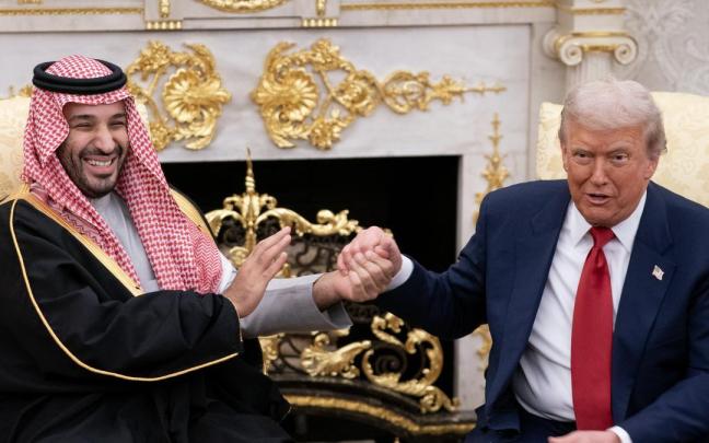 El presidente de Estados Unidos, Donald Trump, junto al príncipe heredero de Arabia Saudí, Mohamed bin Salmán