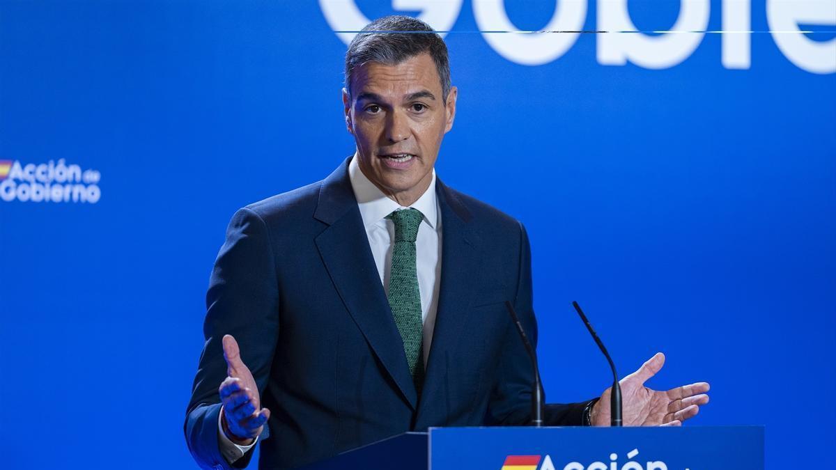 Pedro Sánchez, ante los medios de comunicación, en una anterior comparecencia