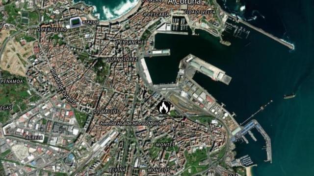 Más de una decena de heridos en un incendio en un edificio de A Coruña, que llevó a desalojarlo de madrugada.