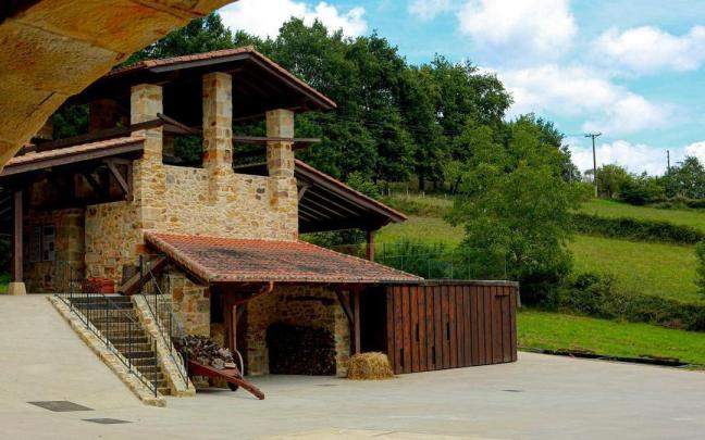 Solatsu es un proyecto que gira en torno a la que se conocía como Tejera de San Agustín.