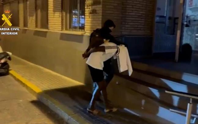 Son ya cinco los detenidos relacionados con este caso.
