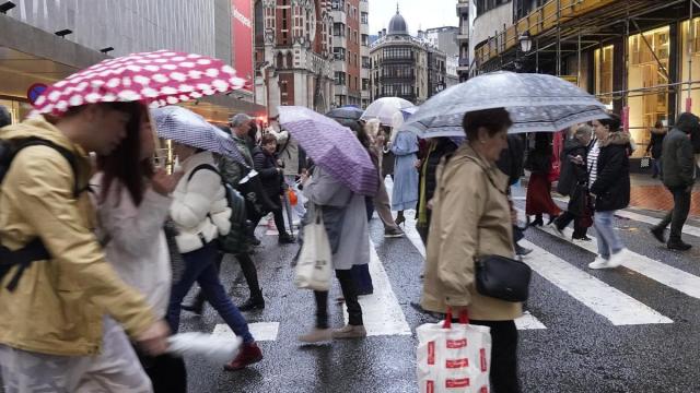 El IMV ha llegado a 54.240 mujeres y 44.740 hombres hasta el momento