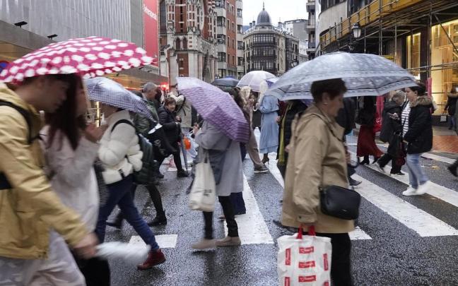 El IMV ha llegado a 54.240 mujeres y 44.740 hombres hasta el momento