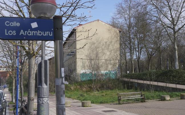 Solar en la calle Los Aramburu