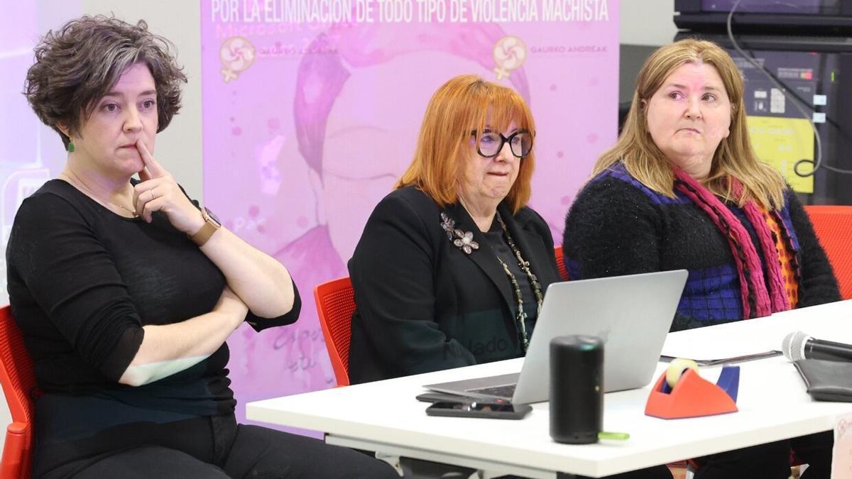 Las protagonistas de la tertulia en la que se subrayó el papel de las mujeres chocolateras de Irun