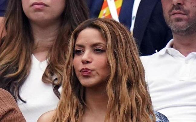 La cantante Shakira durante uno de los partidos del Torneo de tenis de Wimbledon. La cantante Shakira durante uno de los partidos del Torneo de tenis de Wimbledon.