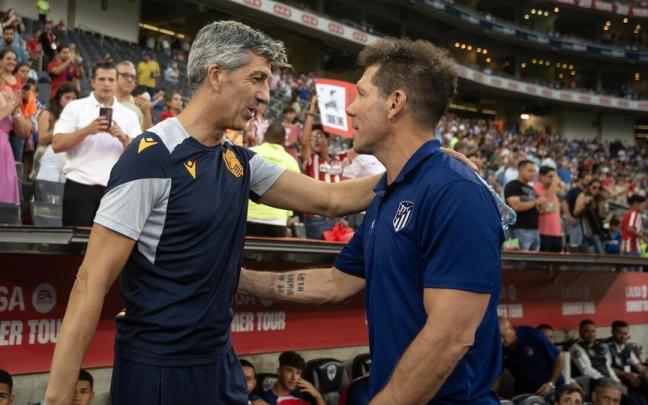 Partido de pretemporada entre la Real Sociedad y el Atlético. / EFE