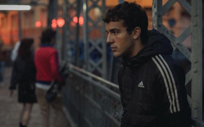 Óscar Casas, en una escena de la película ‘Ídolos’.