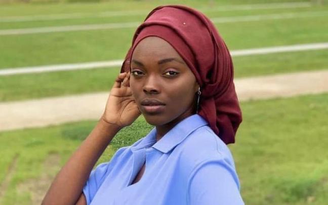 La activista guineana Hadja Idrissa Bah fue la encargada de dar la primera charla ayer