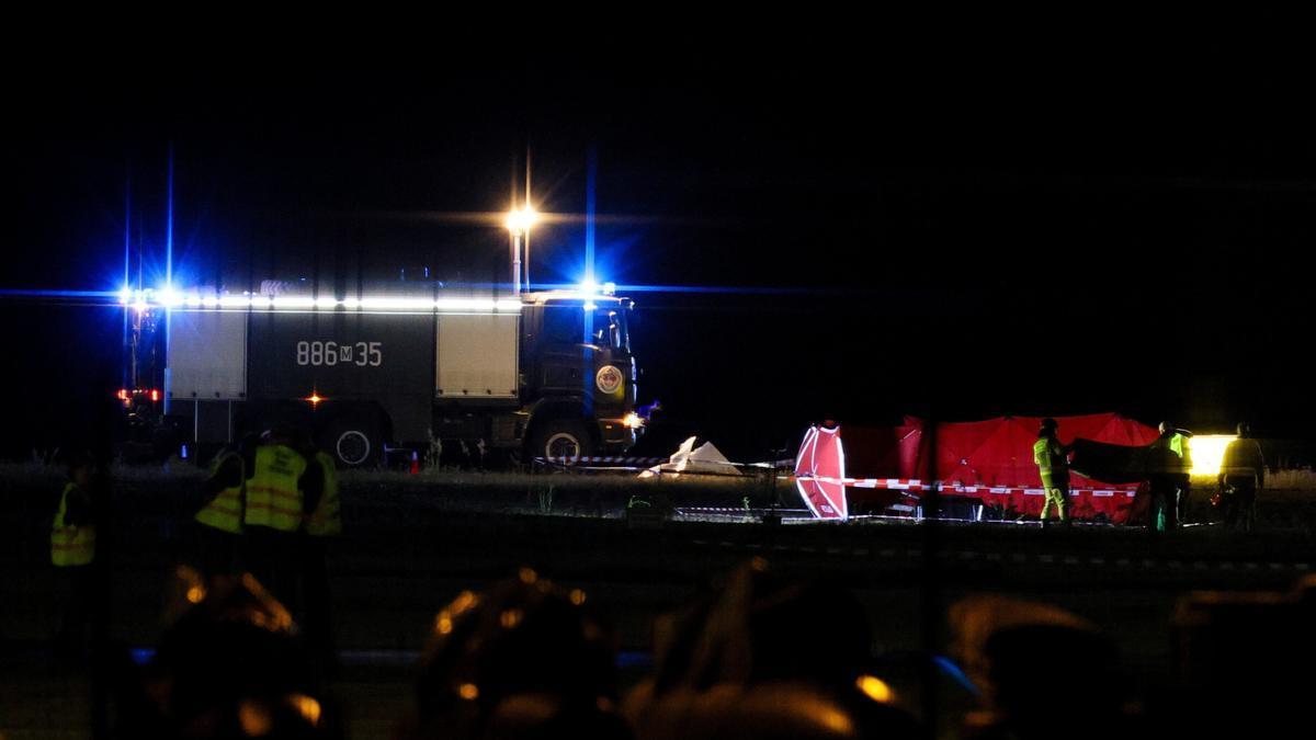 Imagen del lugar del accidente donde un piloto polaco ha perdido la vida practicando para una exhibición con un F-16