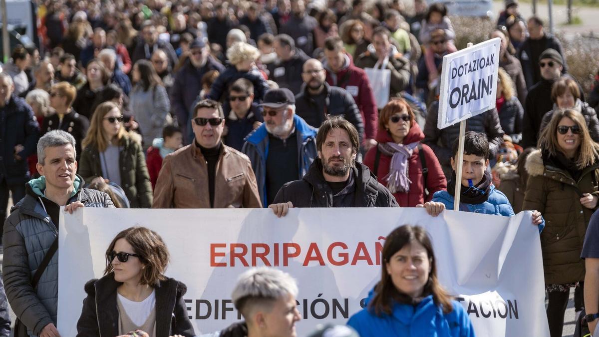 Manifestación vecinal el pasado sábado para reivindicar servicios en Erripagaña.