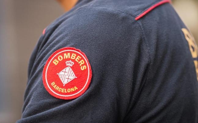 Un agente de Bombers de Barcelona.