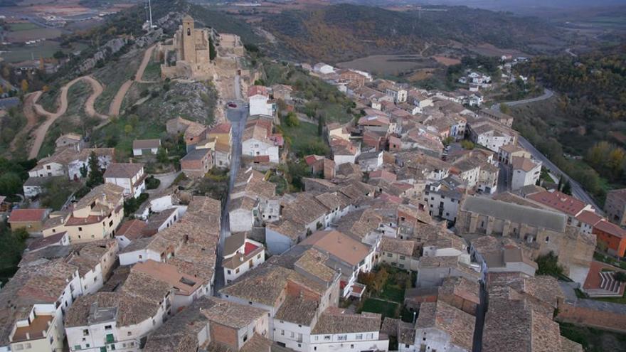 Uno de los muchos pueblos que se visitan al sobrevolar Las Merindades, en Burgos.