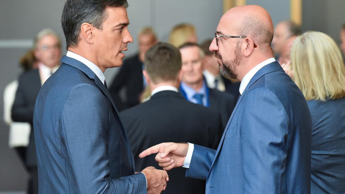 Pedro Sánchez y el presidente del Consejo Europeo, Charles Michel, durante un encuentro en Bruselas el pasado 23 de junio.