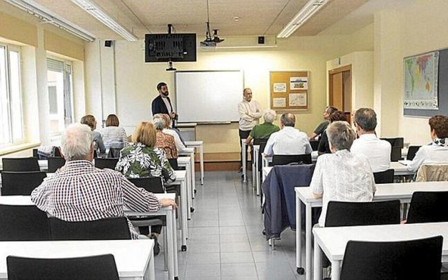 La formación continua es uno de los activos para luchar contra la exclusión laboral del colectivo. La formación continua es uno de los activos para luchar contra la exclusión laboral del colectivo.