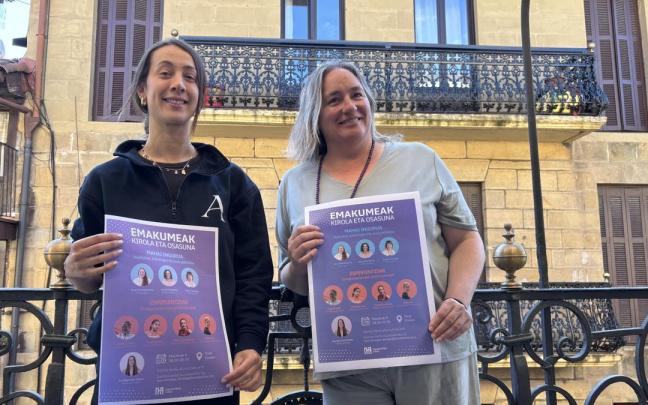 Ane Bayo eta Lupe Queiruga, gaur goizean Hondarribiko udaletxean.