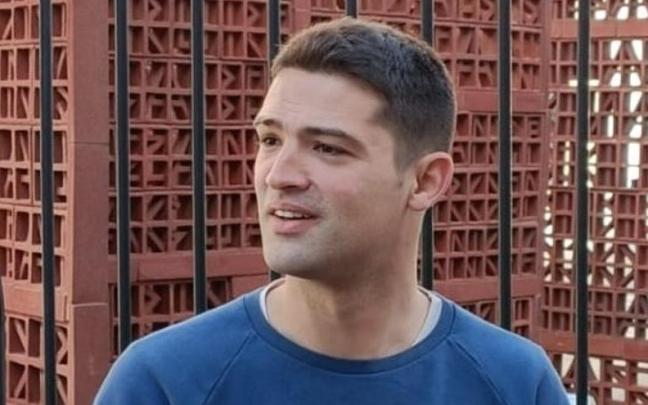 El portavoz del PNV en el Parlamento, Joseba Díez Antxustegi