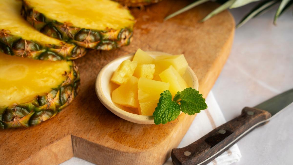 Piña recién cortada.