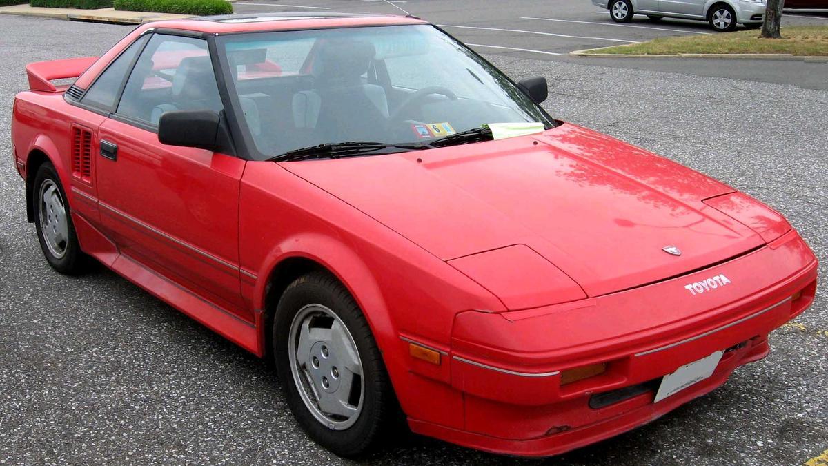 Toyota MR2.