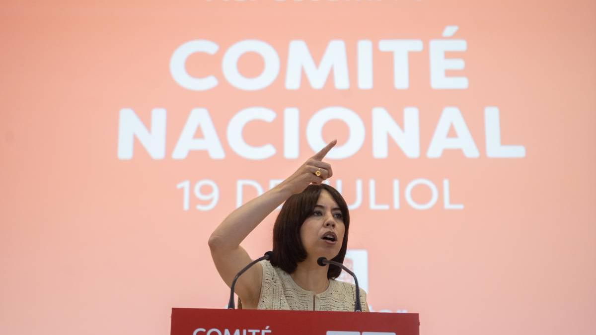 La secretaria general del PSPV-PSOE, Diana Morant, interviene durante el Comité Nacional del PSPV-PSOE, en la sede de UGT-PV