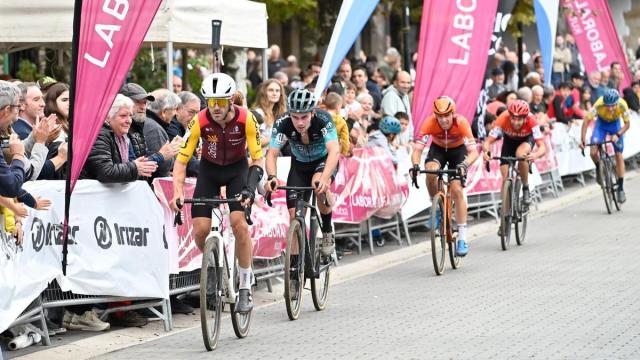 Ion Izagirre encabeza el grupo en el reciente ciclocross de Ormaiztegi.