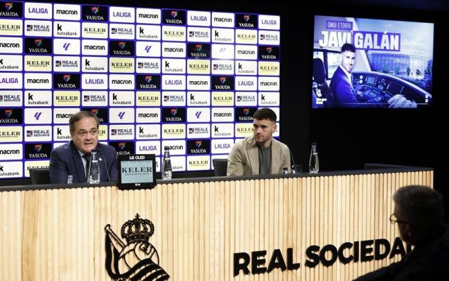 La Real presenta a Javi Galán. / JAVI COLMENERO