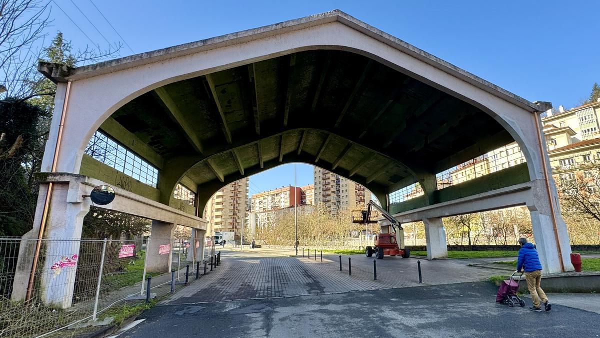 El arco de la Cerrajera, vestigio del patrimonio industrial.