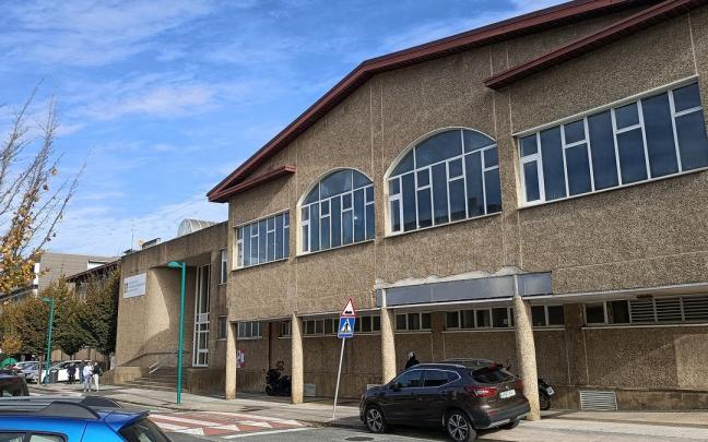 Exterior del polideportivo de Lasarte-Oria.