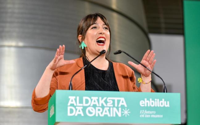 La portavoz de campaña de EH Bildu, Oihana Etxebarrieta,