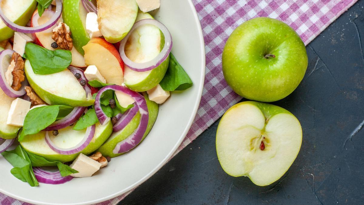 Al mediodía, puede formar parte de ensaladas con frutos secos o queso fresco.