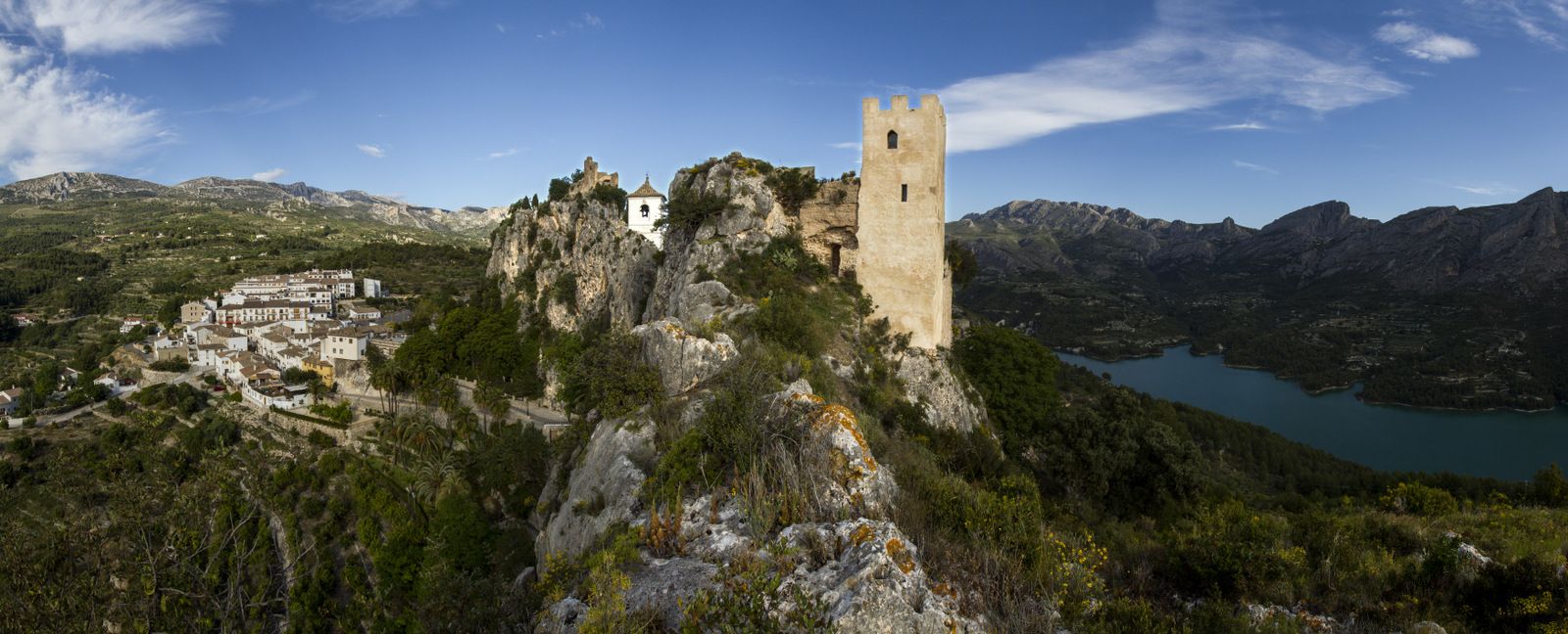 Vista panorámica de Guadalest.