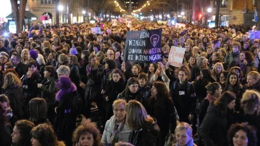 Miles de personas en la manifestación del 8 de marzo