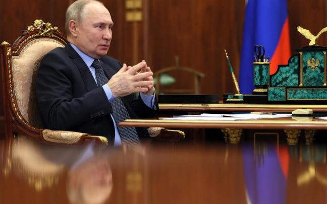 Putin evita enfrentarse a las preguntas de la ciudadanía rusa.