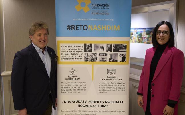 Juan Mari Idoate y Leticia San Martín presentan la II cena solidaria de la Fundación Enfermeras de Navarra.