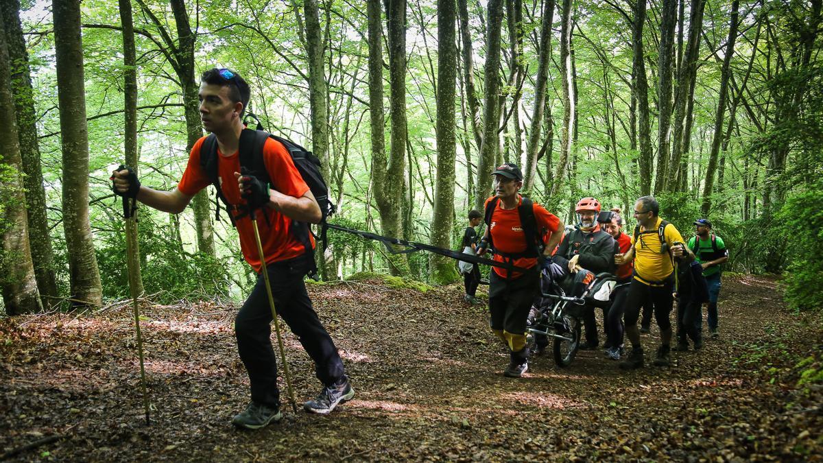 La emocionante salida al Bonete de San Tirso con Montes Solidarios