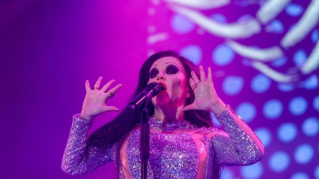 La cantante Alaska en un concierto de Fangoria.