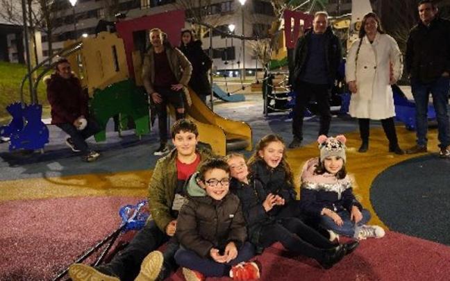 Tres familias vizcainas y una guipuzcoana hablan sobre cómo les ha afectado el Perthes en su día a día