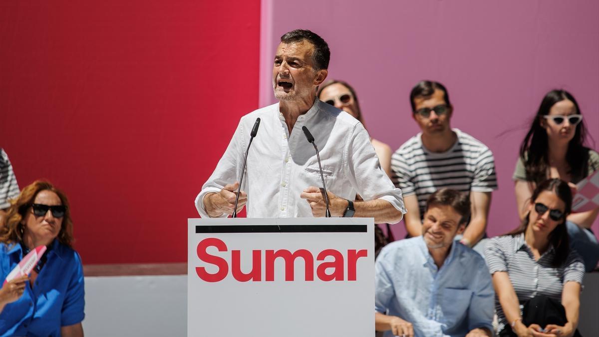 El coordinador general de Izquierda Unida, Antonio Maíllo, interviene durante un acto de Sumar, 1 de junio de 2024.