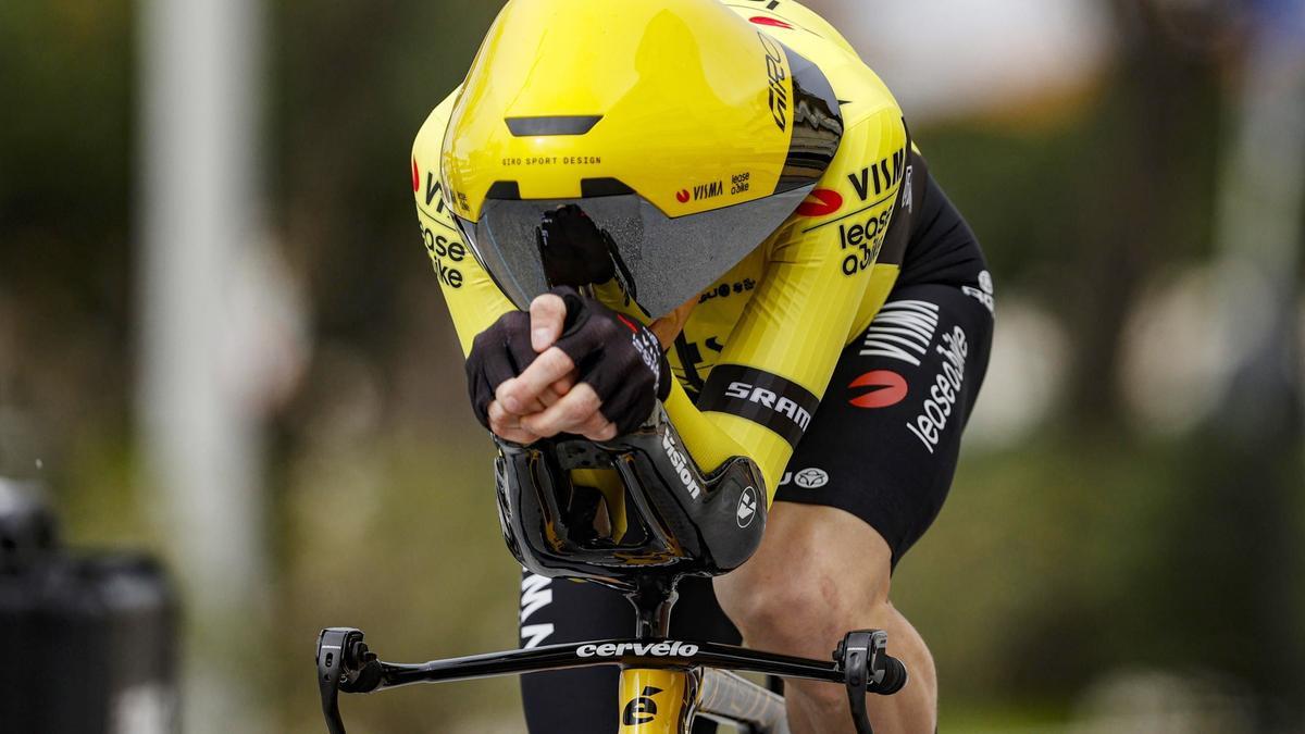 Jonas Vingegaard se quedó a 22 segundos de Ayuso.