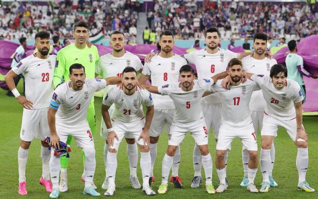 Futbolistas de la selección masculina de fútbol de Irán.
