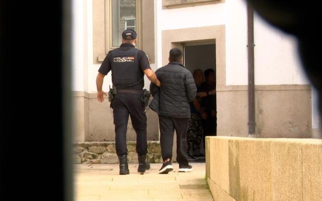 Los tres primeros arrestados fueron trasladados a prisión provisional.