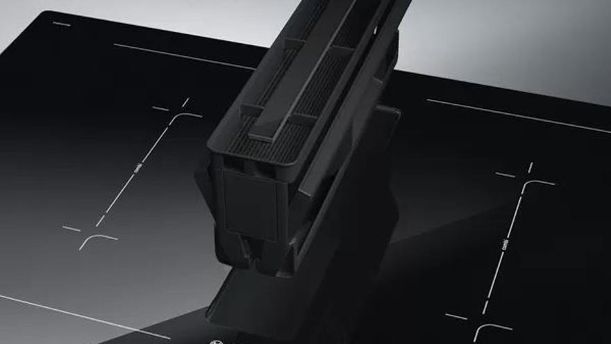 Placa de inducción con el extractor a la vista