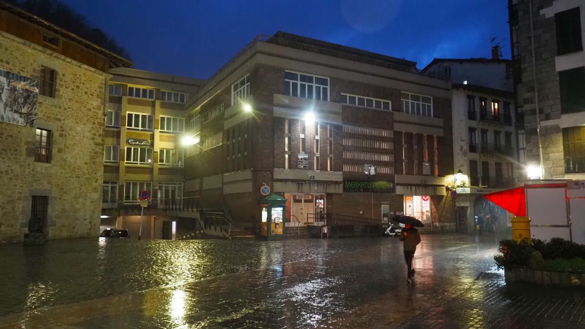 La Plaza del Mercado será demolida para construir en su lugar el nuevo ambulatorio de Elgoibar.