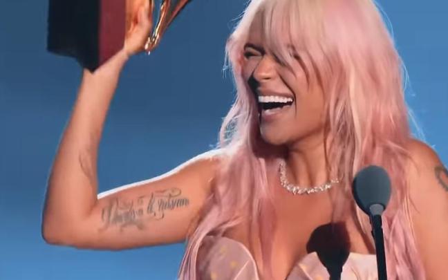 Karol G reina en los Latin Grammy 2023. Karol G reina en los Latin Grammy 2023.
