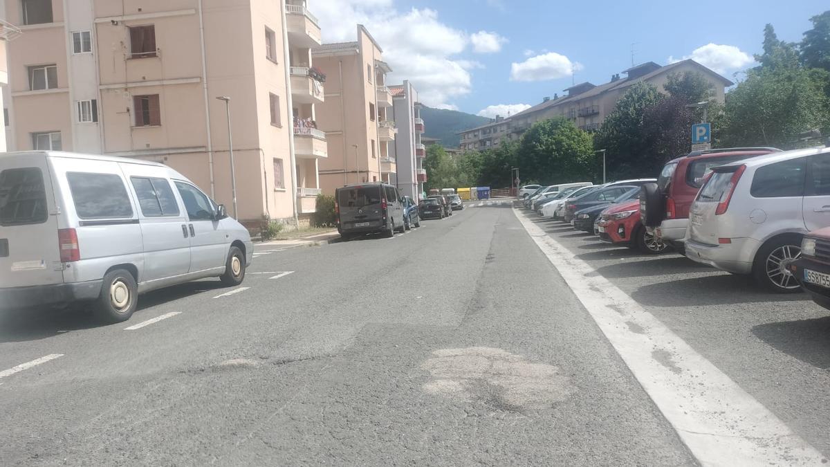 El tramo de San Miguel de Bedarreta que se asfaltará, y también se realizarán "pequeñas reparaciones" en las calle adyacentes.