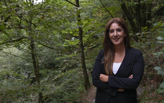 "Son muchos los lectores de esta novela en Francia y las similitudes del territorio han permitido esta adaptación. No es nada frecuente que en otros países adapten novelas extranjeras, me siento muy honrada con esto", ha expresado Redondo al res "Son muchos los lectores de esta novela en Francia y las similitudes del territorio han permitido esta adaptación. No es nada frecuente que en otros países adapten novelas extranjeras, me siento muy honrada con esto", ha expresado Redondo al res