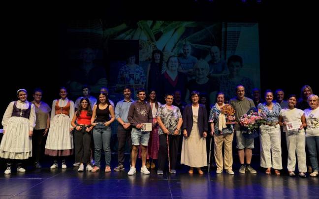 Participantes y galardonados en el acto