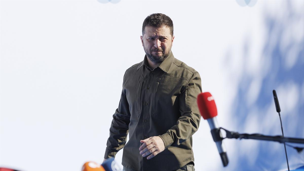 El presidente ucraniano, Volodimir Zelenski, a su llegada al Palacio de Congresos de Granada