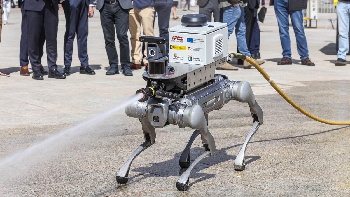El perro-bombero presentado en Burgos.