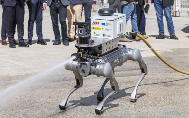El perro-bombero presentado en Burgos.